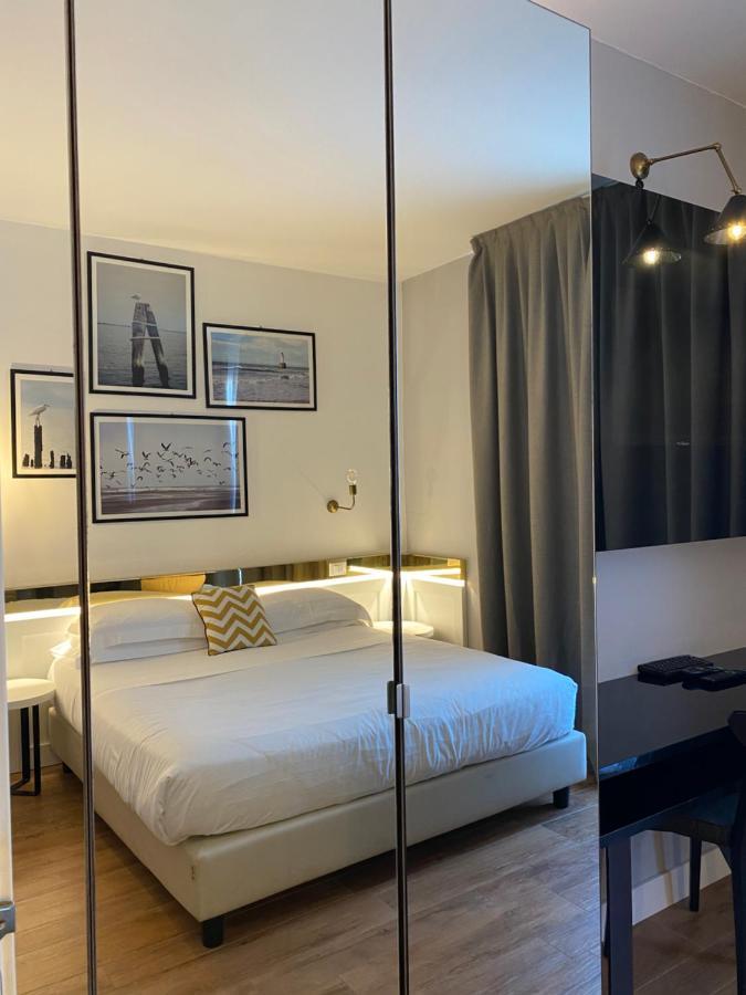 Residence Ten Suite Ρίμινι Εξωτερικό φωτογραφία