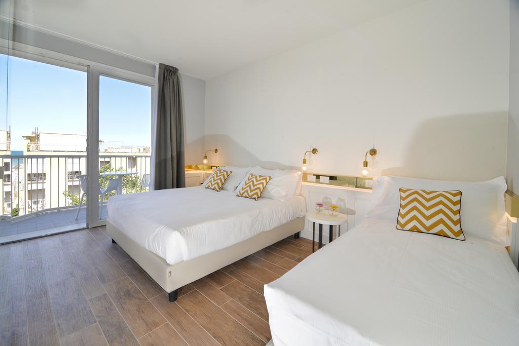 Residence Ten Suite Ρίμινι Εξωτερικό φωτογραφία