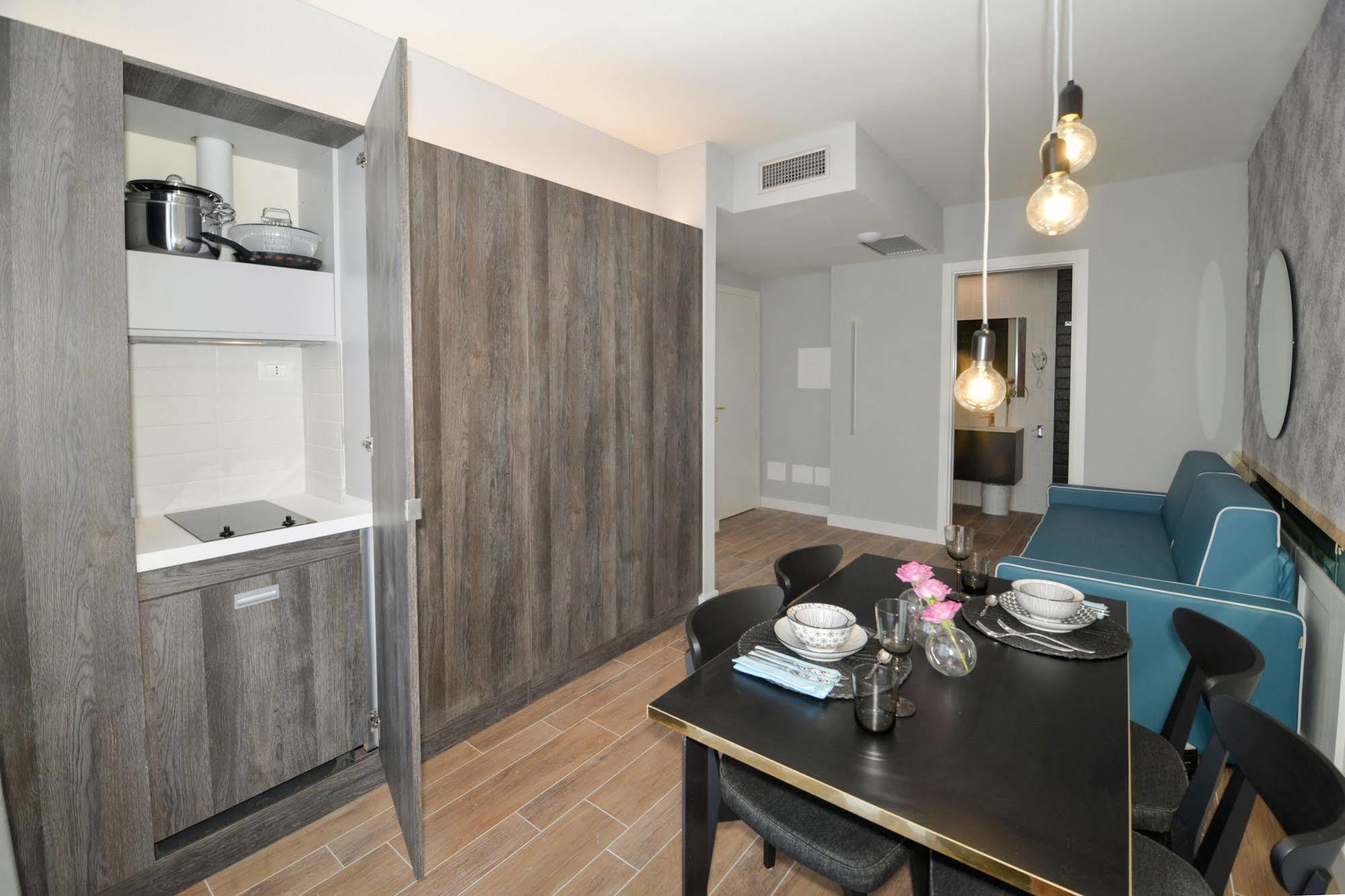 Residence Ten Suite Ρίμινι Εξωτερικό φωτογραφία